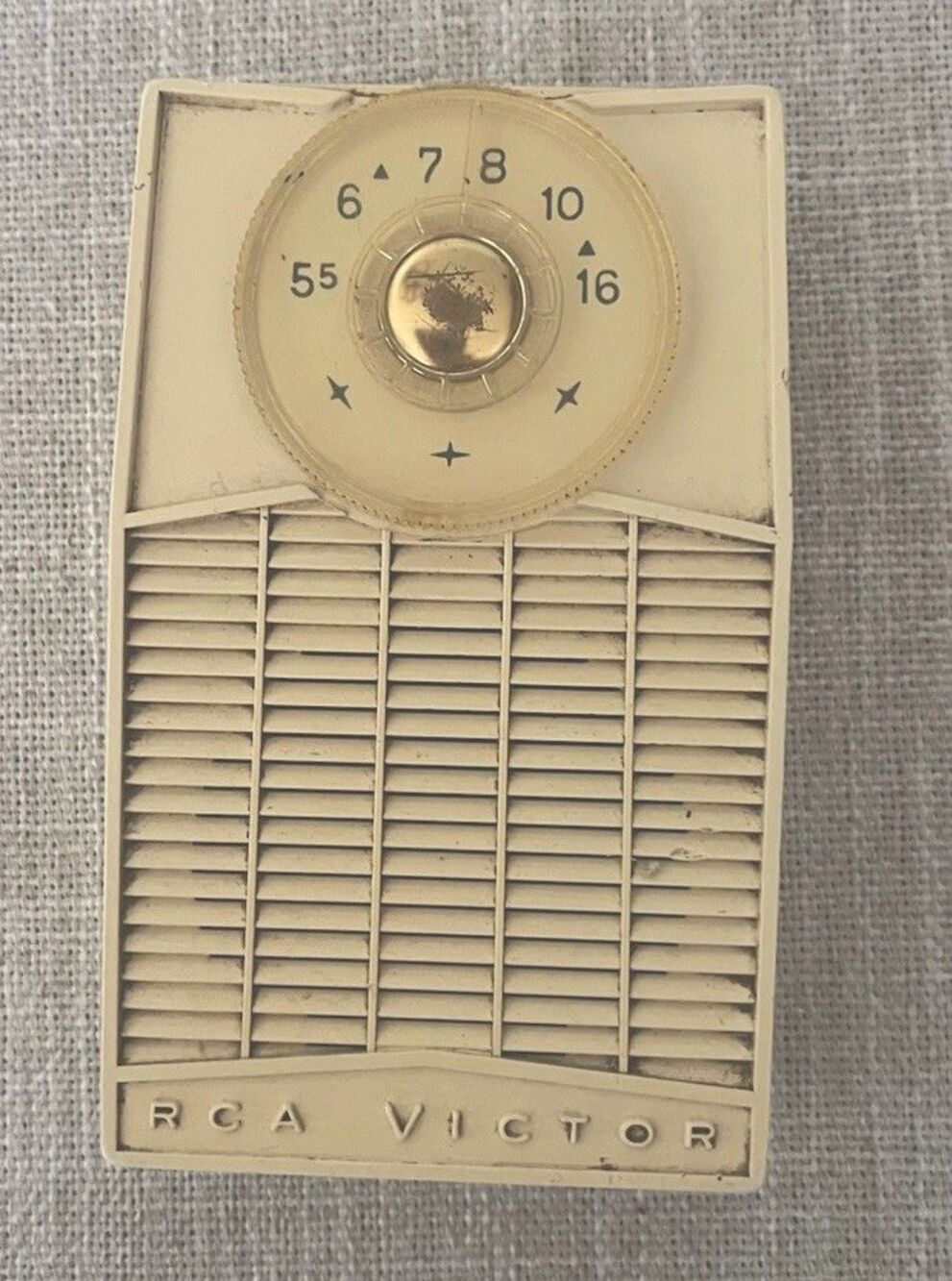 Vintage RCA Radio (For Parts) #0040